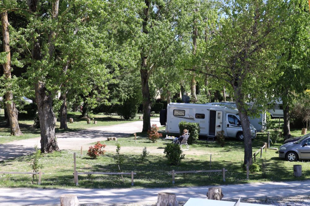 CAMPING CAR